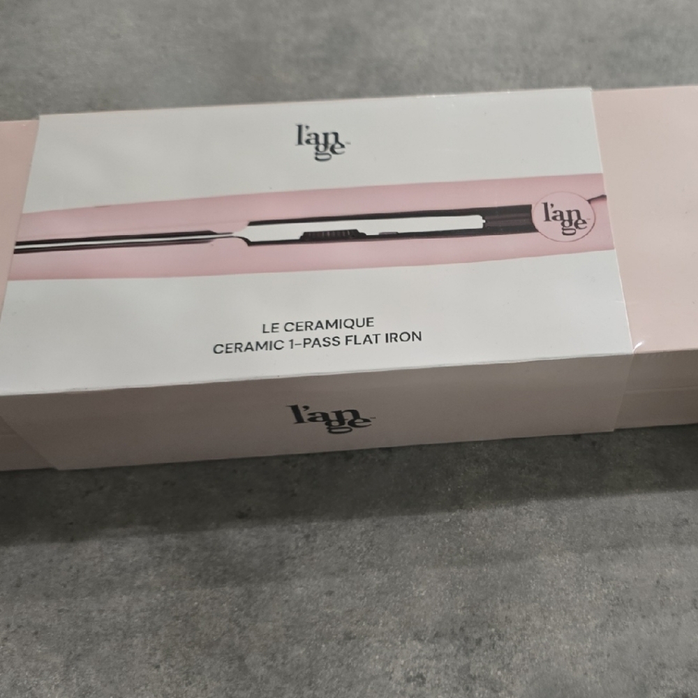 L'ange Le Ceramique Flat Iron in Pink and White